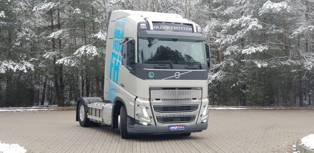 Volvo, грузовик, вольво, 500, truck, тягач, полуприцеп, uk-spec обои на телефон (фото, картинки)