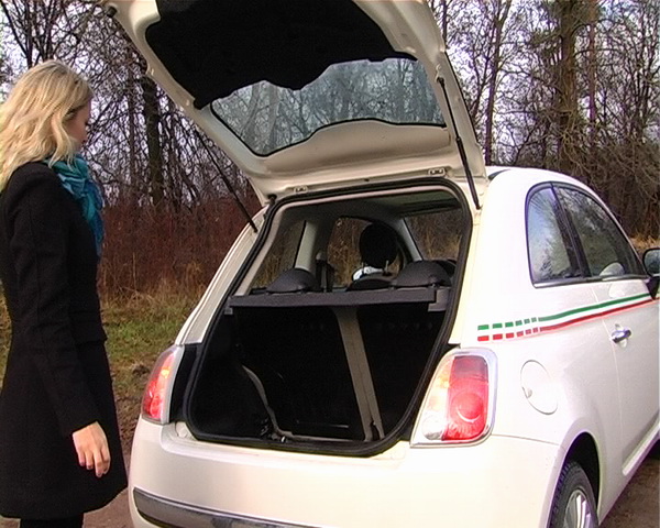 Fiat 500 против практичного Suzuki Splash