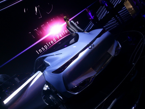 Infiniti Q80