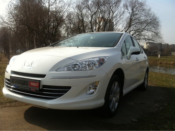Peugeot 408