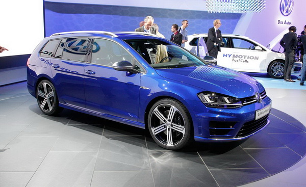 Volkswagen Golf R Variant 