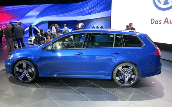 Volkswagen Golf R Variant 