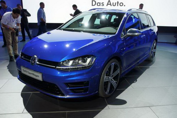 Volkswagen Golf R Variant 