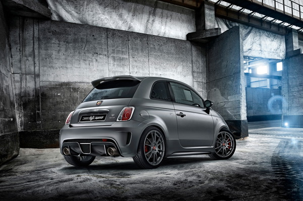 Abarth 695 Biposto Abarth 695 Biposto