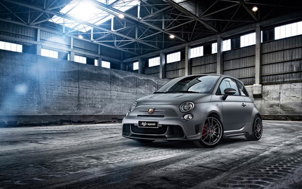 Abarth 695 Biposto Abarth 695 Biposto
