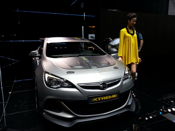 Opel Astra OPC Extreme