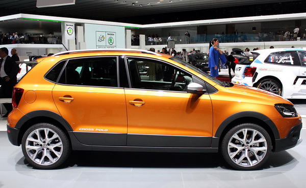 W Polo Cross NEW