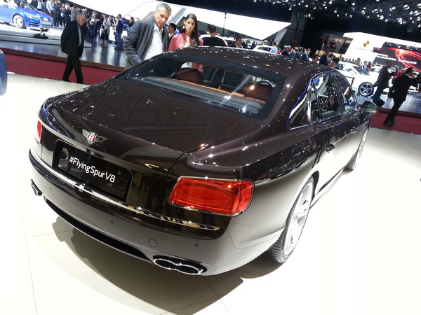 Bentley Flying Spur V8 2014