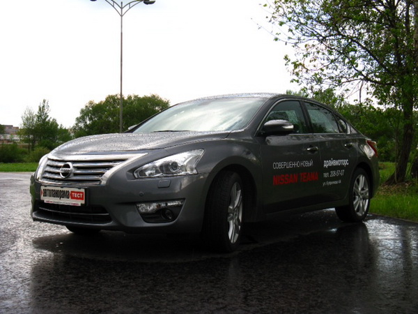 Nissan Teana