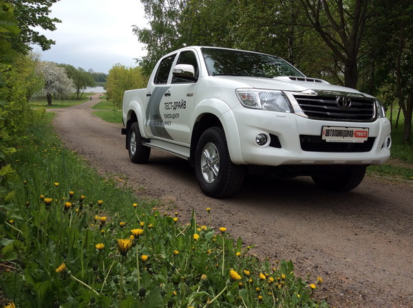Toyota Hilux