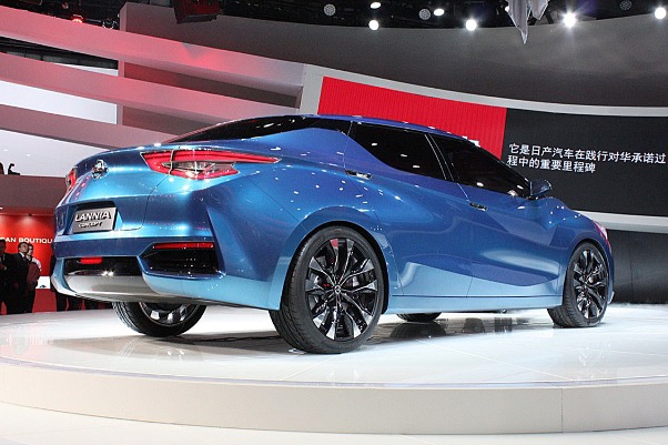 Nissan Lannia