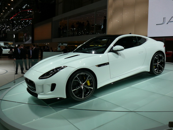 JAGUAR F-Type R Coupe