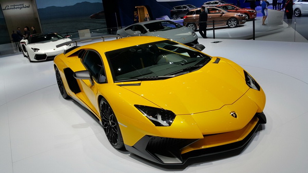 Lamborghini Aventador LP 750-4SV