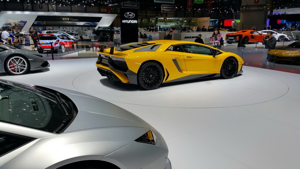 Lamborghini Aventador LP 750-4SV
