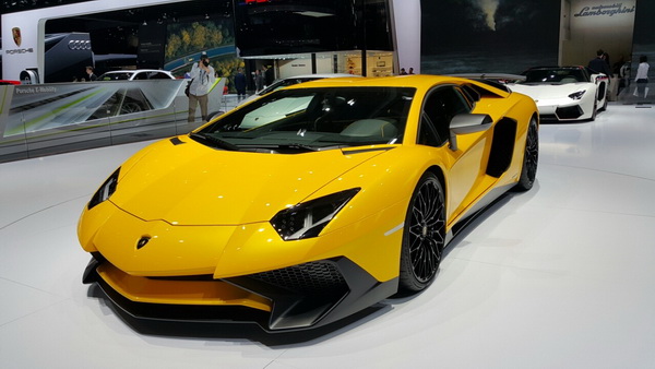 Lamborghini Aventador LP 750-4SV