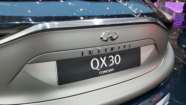 QX 30