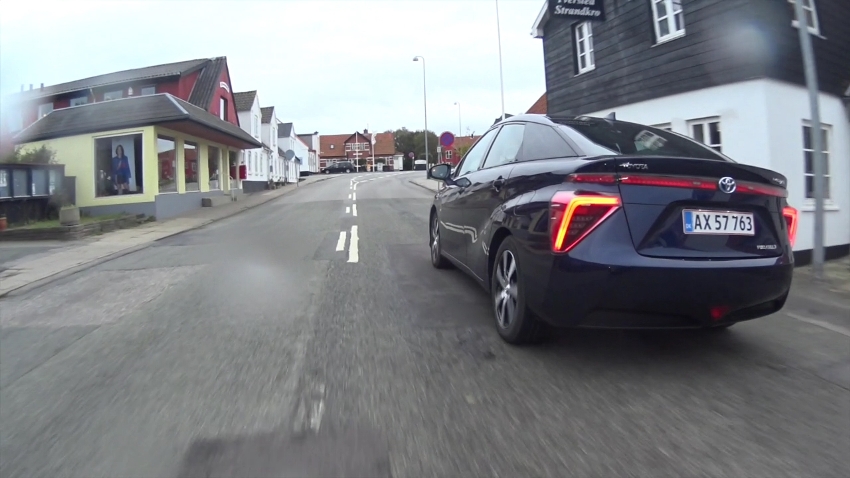 Toyota MIRAI 2015