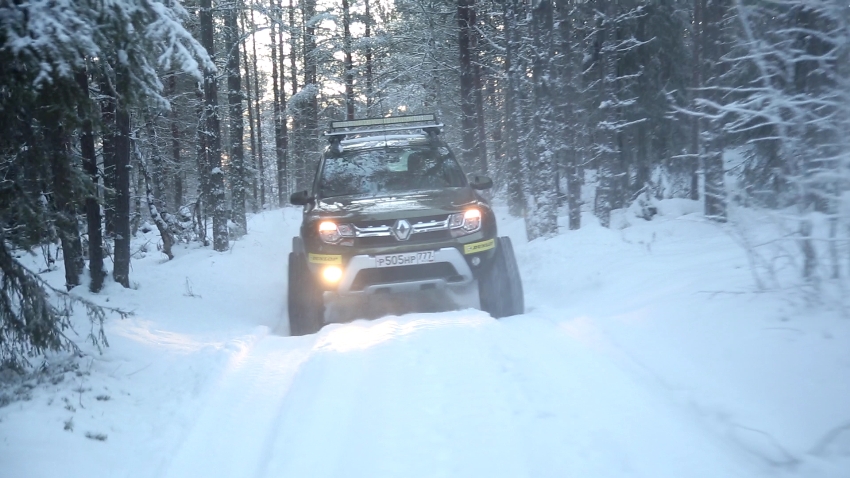 Renault DUSTER на гусеничном ходу