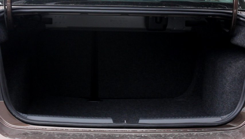 VW Polo седан