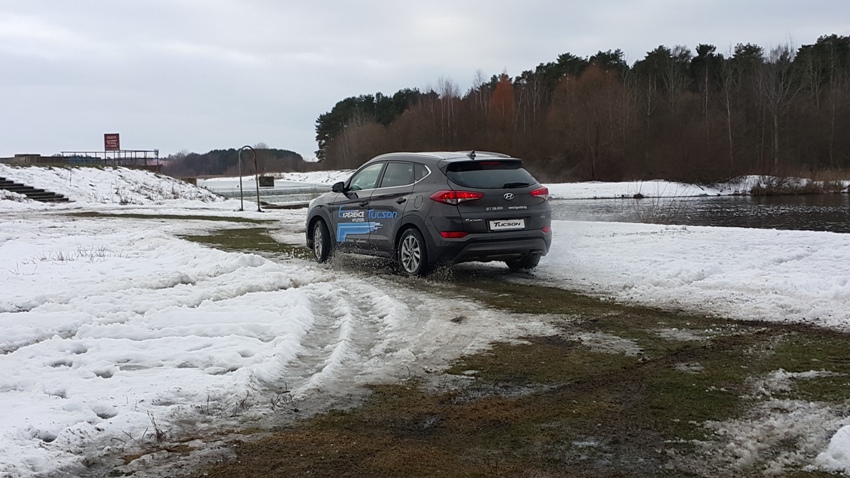 Hyundai Tucson 2015 снежно-водный тест