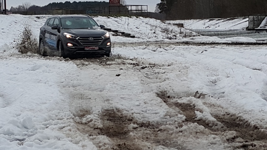 Hyundai Tucson 2015 снежно-водный тест