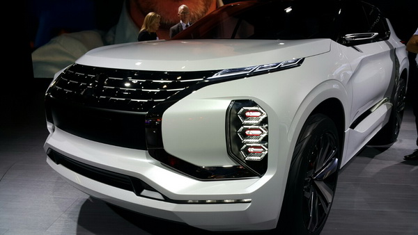 Mitsubishi GT-PHEV