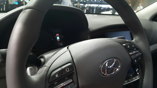 Hyundai IONIQ