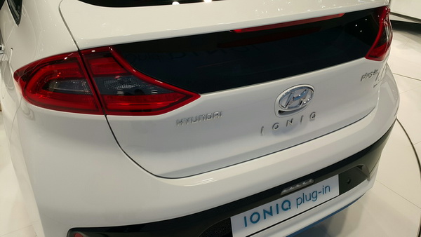 Hyundai IONIQ Hyundai IONIQ