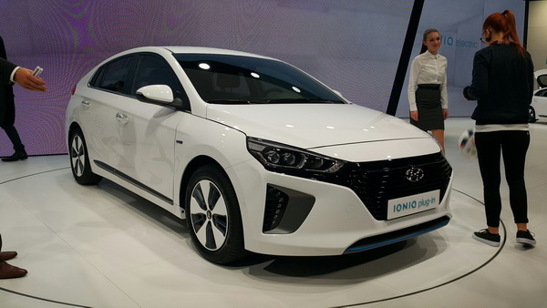 Hyundai IONIQ Hyundai IONIQ