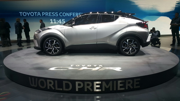 Toyota CH-R Toyota CH-R