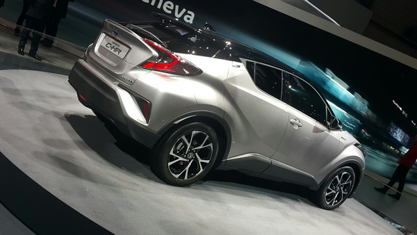 Toyota CH-R Toyota CH-R