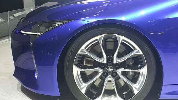Lexus