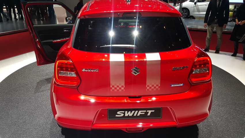 Женевский автосалон 2017
